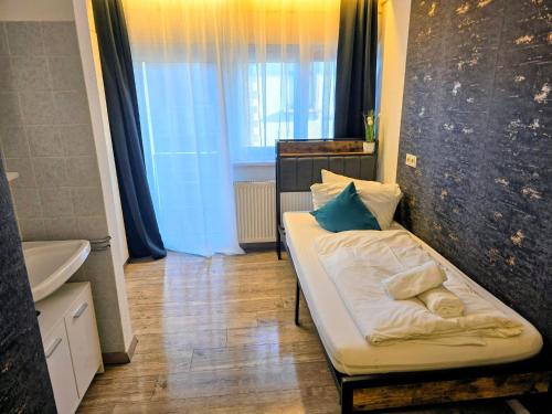 睡床, Accommodation for tradespeople - near Karlsruhe in 卡爾斯巴德