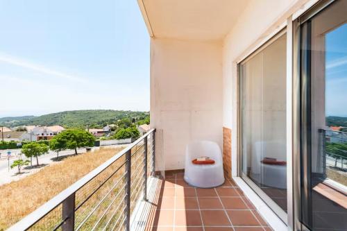 My Home in Sesimbra - Your Home Near the Beach with the Best Castle View! in 哥多維亞