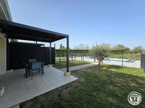 Maison avec piscine et clim - 4 pers. - FR-1-616-553 in Saint-Laurent-des-Hommes