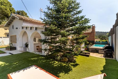 Le Petit Villa, with pool and barbecue gîte à louer La Rierada