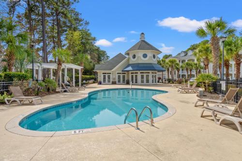 Word Tour Golf Resort , 2 BR Villa with Pool Access Near Broadway at the Beach in คอนเวย์ (SC)