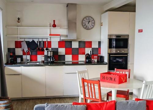 ห้องครัว, Casinha de Nesquim in กาลเยตา เด เนสกิม