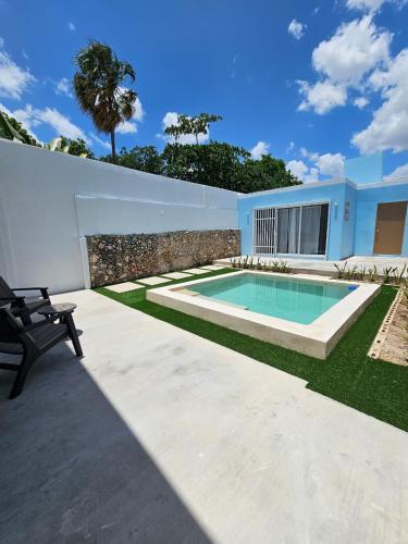 Casa Josefina Authentic Yucatecan Home with Pool & Rooftop