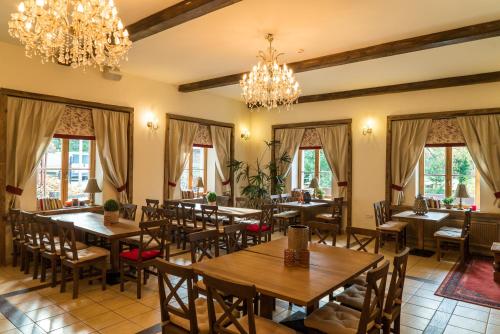 Restaurant, Dworek Szwajcaria in Zwardon