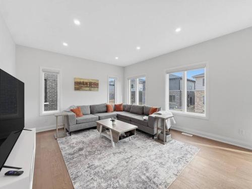 Brand New 4BR Home•9 Min to Niagara Falls & Casino – khách sạn tại khu vực đường McLeod