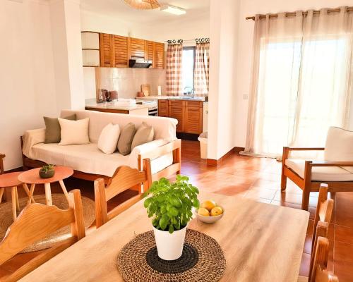 Apartamento Alvorférias – khách sạn tại Alto do Poco