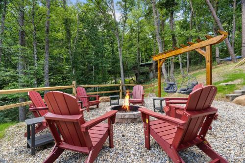 Moonlit Oasis Retreat by American Patriot Getaways in Pigeon Forge (TN)