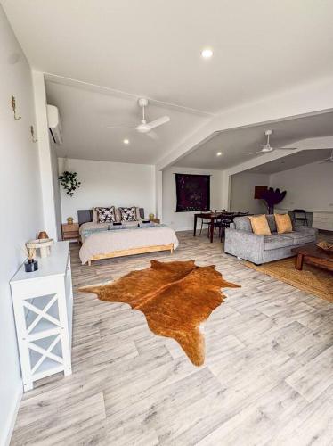 The Palms – Stylish Studio Retreat Near Yeppoon in 옙푼