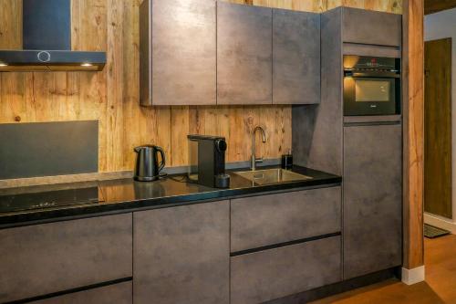 設施, Stylish Loft Apartment with Mountain View near the Lake in 阿福瑞茲埃姆西