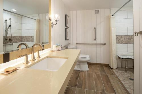 DoubleTree by Hilton Missoula Edgewater - image 37
