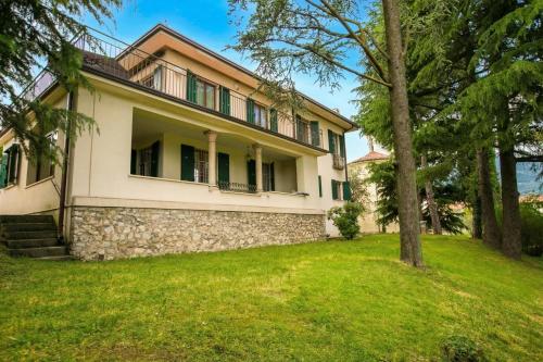  Villa Alberti Appartamento Bruna - Happy Rentals in Salò