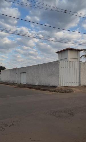 Hotel Lux Agora é Mansão Brathyon (Hotel Lux Agora e Mansao Brathyon) in Pompéu (Minas Gerais)