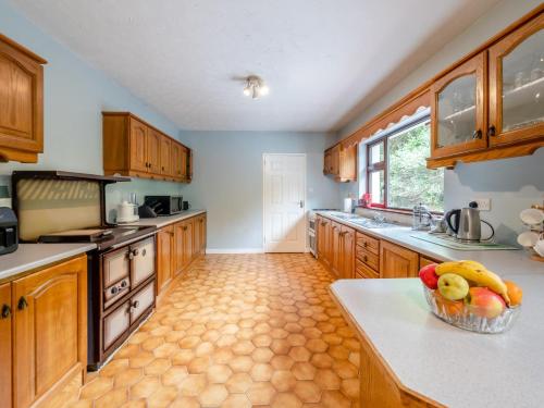 บริการและสิ่งอำนวยความสะดวก, 3 Bed in Releagh oc-s32584 in เกลนเกร์ริฟ