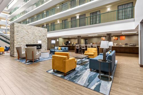 Comfort Suites Near Potomac Mills - image 29