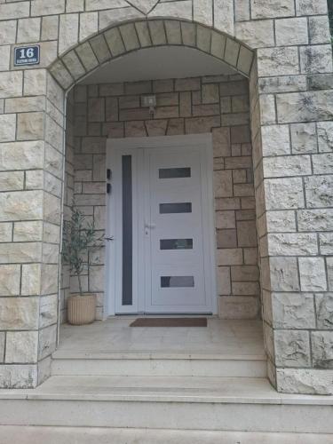 Apartments with parking space Cavtat Dubrovnik - 25397 - image 4