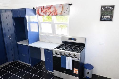 Clitfon House -Falmouth, Antigua – khách sạn tại Làng Freemans