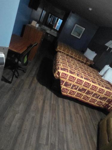 2 queen beds