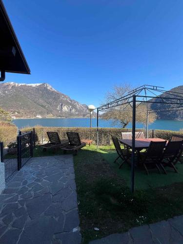 Holiday Home Lakefront in Val Maria-pur 55422