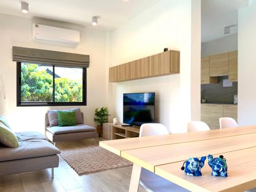 บ้านพัก  (home )