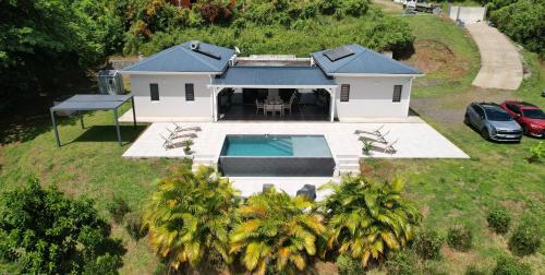 La Villa Serenity Pool – khách sạn tại Gros-Morne