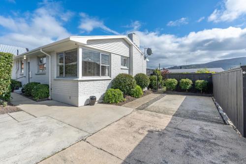 Roslyn Sanc 253 Highgate Dunedin in West Dunedin