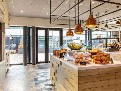 Pub/Lounge, ibis Paris CDG Airport in Paris