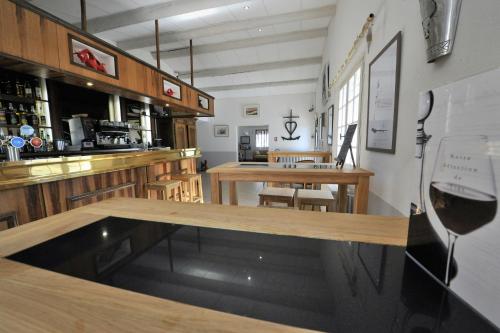 Logis Hostellerie du Pont de Gau - image 11