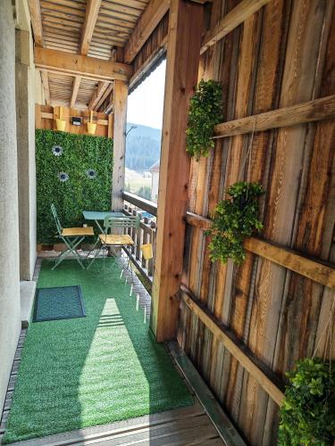Balkons/terase, Studio Stylisé Chalet (Studio Stylise Chalet) in Longevilles-Mont-d'Or