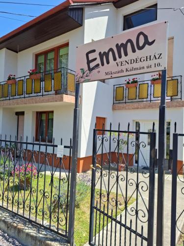 Emma Vendeghaz - Sárospatak