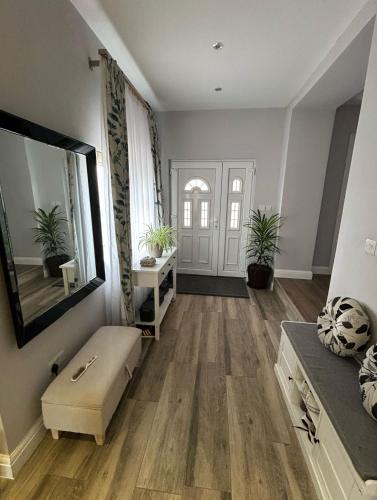 Village retreat in Bors