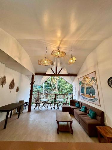 La Greta El Nido Apartments