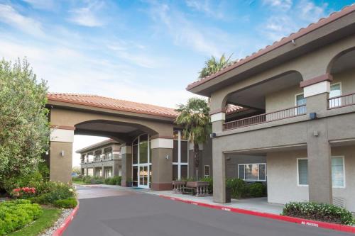 Baymont By Wyndham Modesto Salida