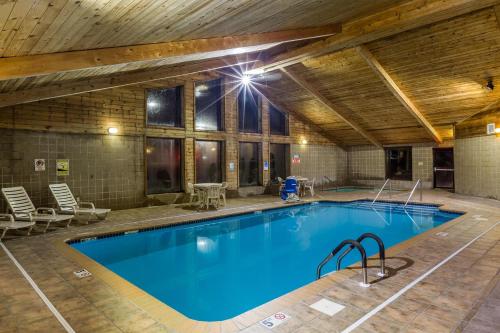 Ramada by Wyndham Platte City KCI Airport in Platte City, USA