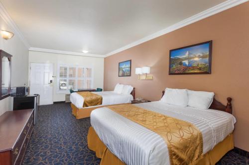 Days Inn & Suites by Wyndham South Gate - image 31