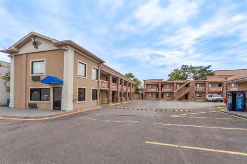 Travelodge by Wyndham South Hackensack in South Hackensack, USA