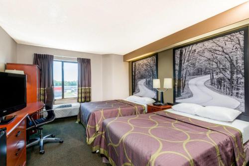 Super 8 by Wyndham Jasper - image 39