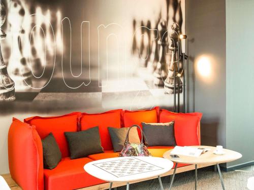 Hotellet från utsidan, ibis Orly Chevilly Tram 7 in Paris-Orly flygplats