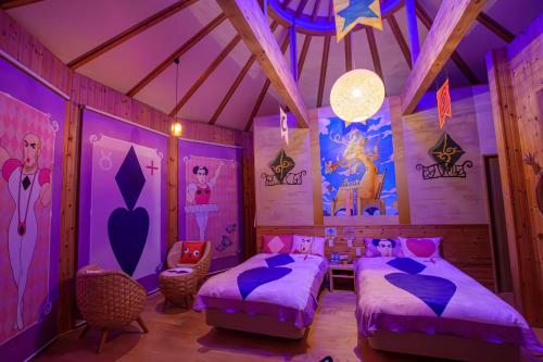 room detail thumbnail 1