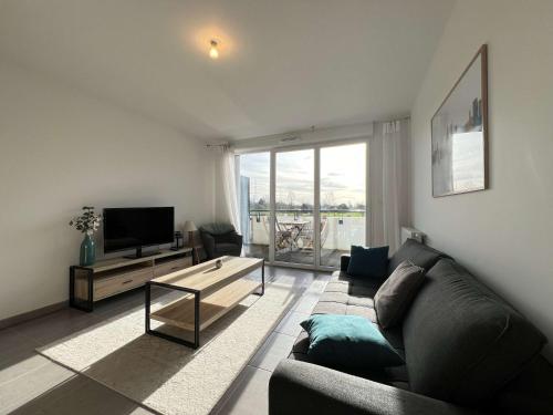Appartement 4p bords de Lac – khách sạn tại Roques