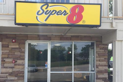 . Super 8 by Wyndham Florence