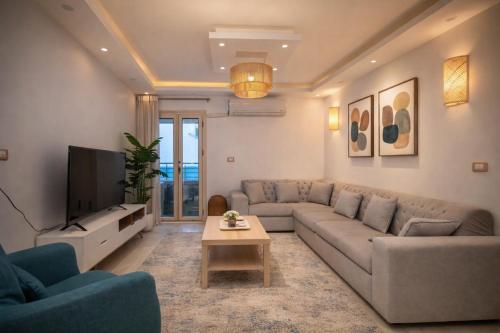 3 bedrooms, 7 beds
