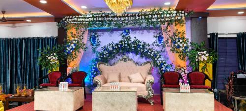 Hotel Kunj Palace in Siwan