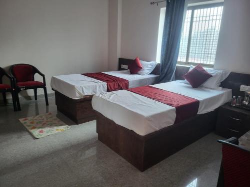 Hotel Kunj Palace in Siwan