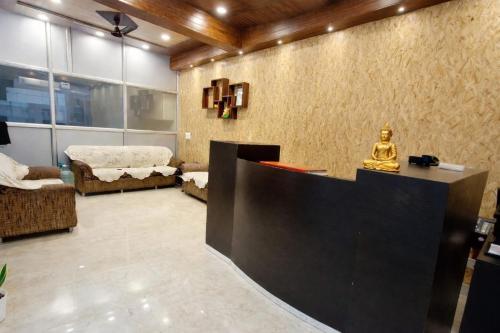 Lobby, ATLAS INN NEAR IGI AIRPORT in Indira Gandhi Int'l Airport