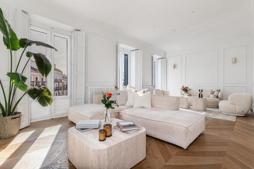 Waou Malasaña Luxe- Short Term Rental