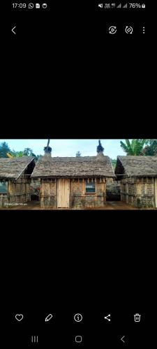 Asaro Mudman Cultural Lodge in Goroka