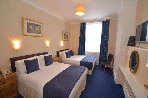 Parkwood Hotel - image 10