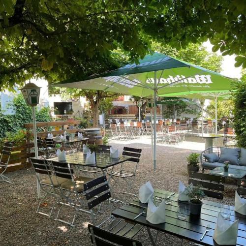 Restoran, Hotel & Restaurant Krone in Märkt (Hotel & Restaurant Krone in Markt) in Weil Am Rhein