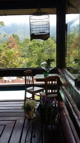 Oprema, PASSAREDO - Casa de Campo Fazenda Inglesa in Moura Brazil