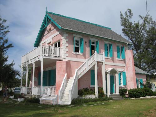 Lux Condo w/Views, Htd Pool, Priv. Beach, Golf Cart, Kayaks, AS SEEN ON HGTV in James Pt